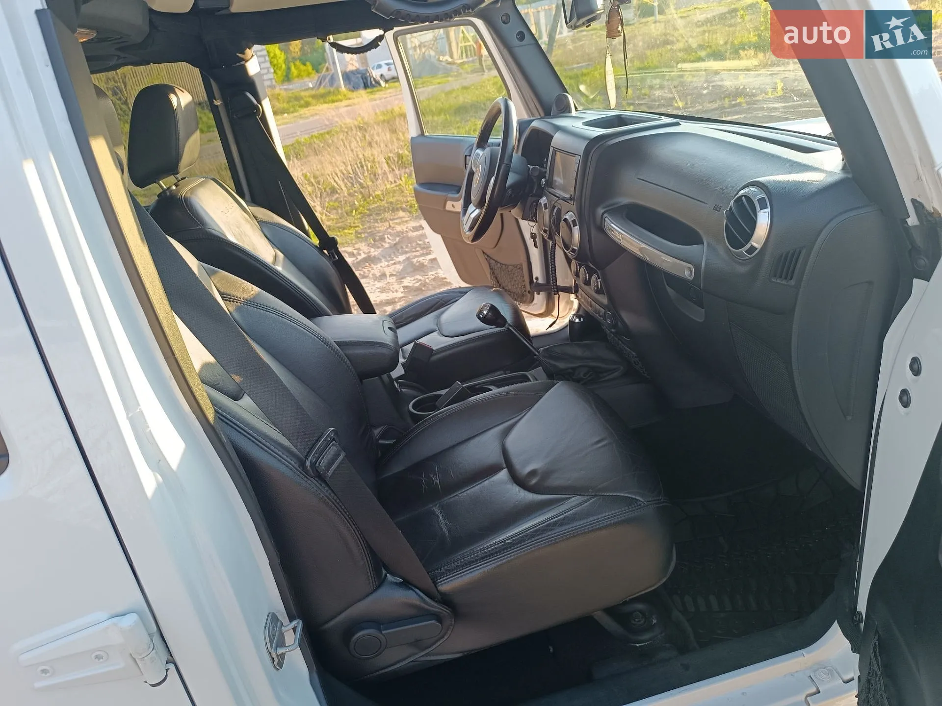 2013 Jeep Wrangler - мініатюра 16