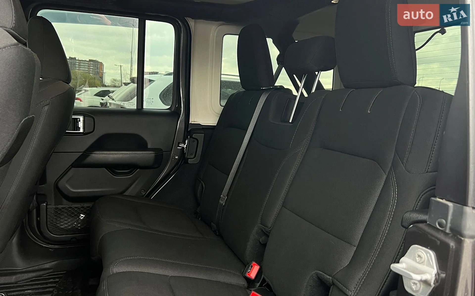 2018 Jeep Wrangler - мініатюра 20