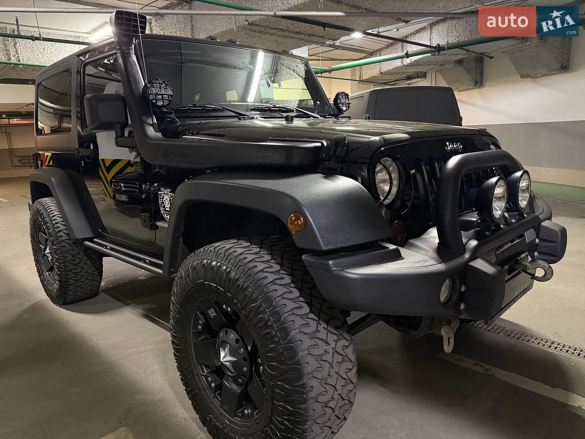 2011 Jeep Wrangler - мініатюра 2