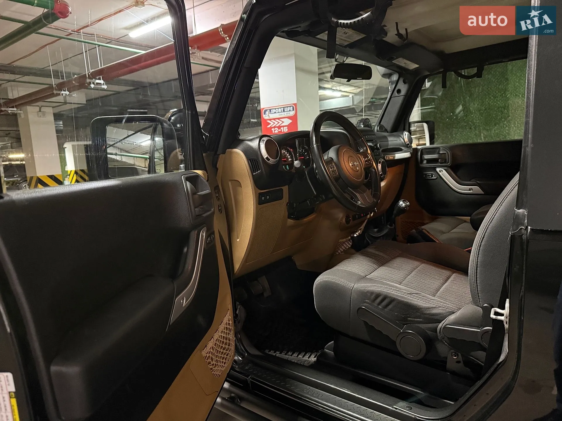 2011 Jeep Wrangler - мініатюра 27