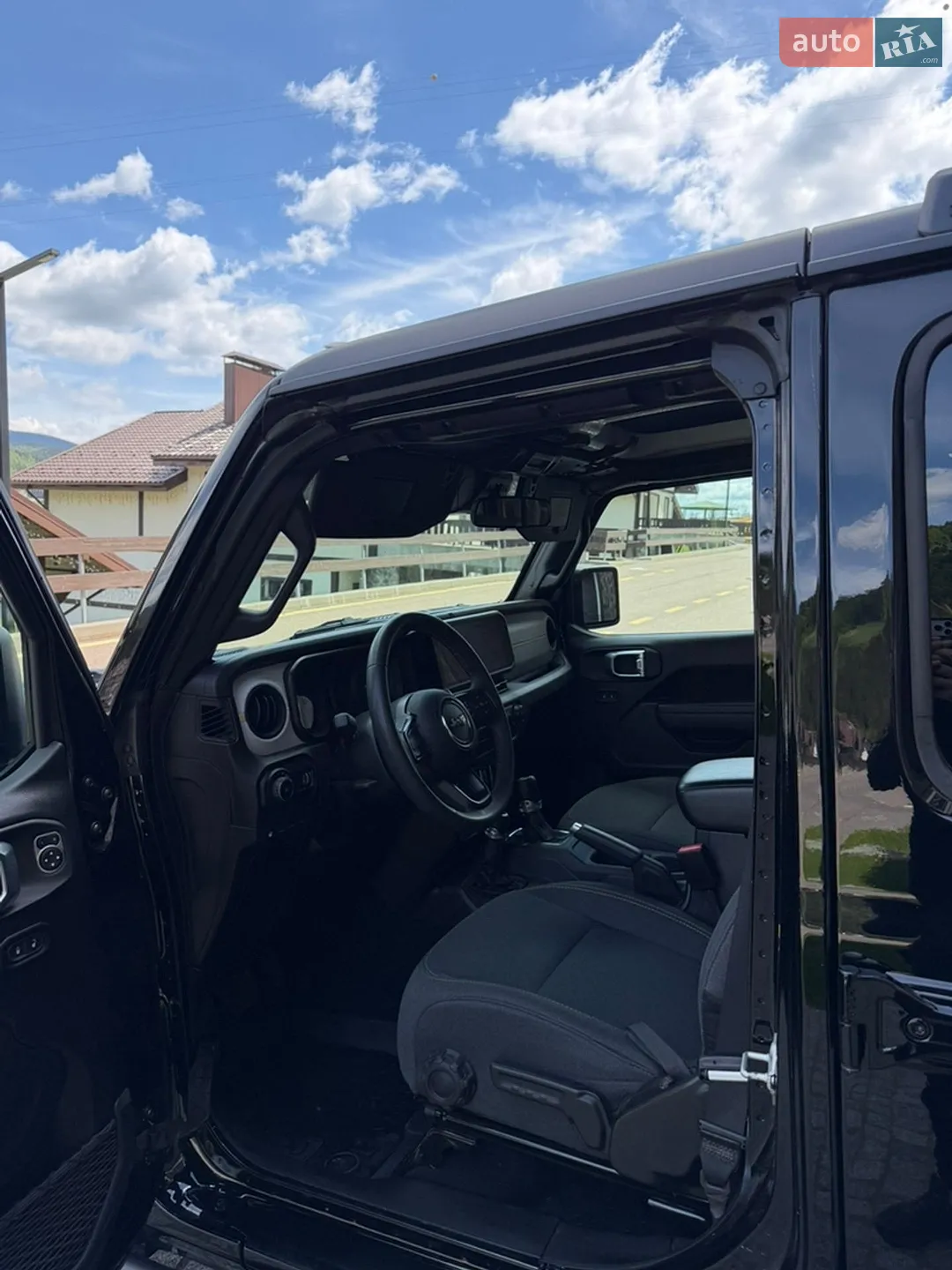 2023 Jeep Wrangler - мініатюра 12