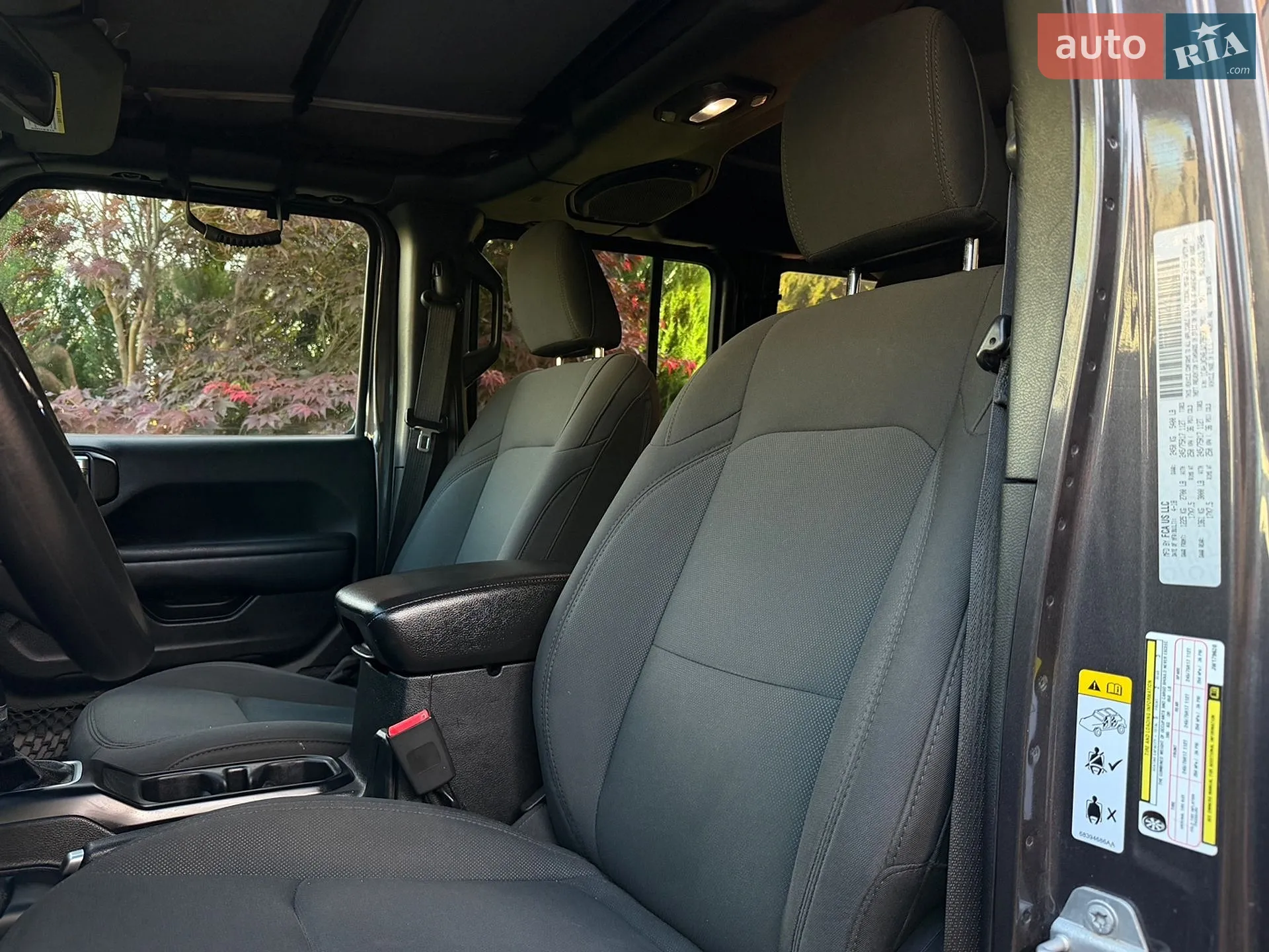2018 Jeep Wrangler - мініатюра 32