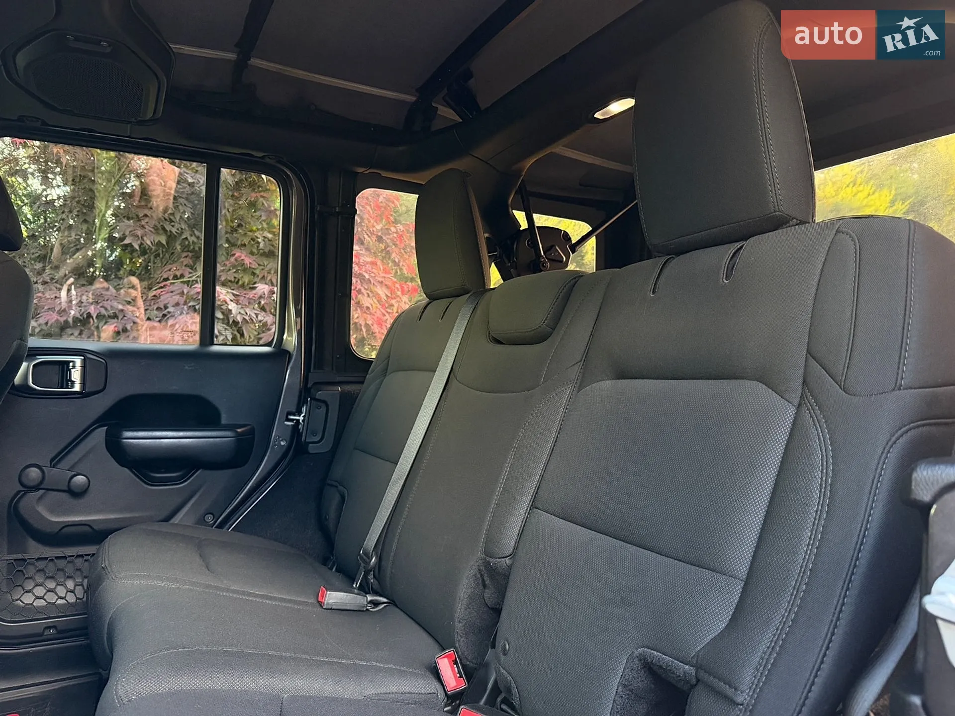 2018 Jeep Wrangler - мініатюра 37