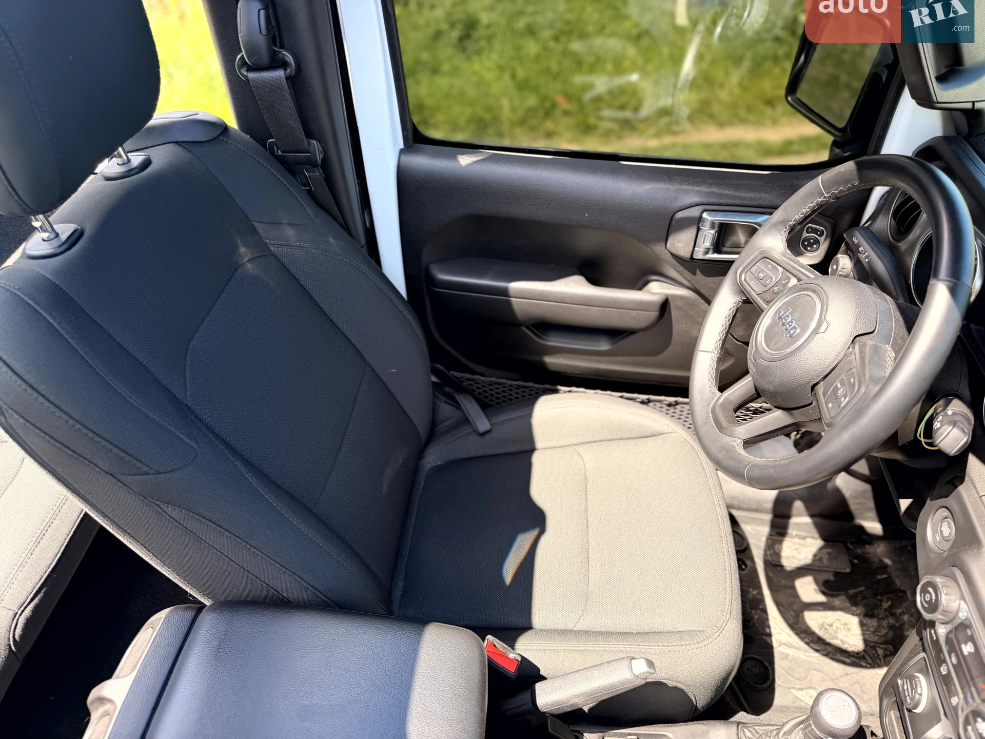 2021 Jeep Wrangler - мініатюра 14