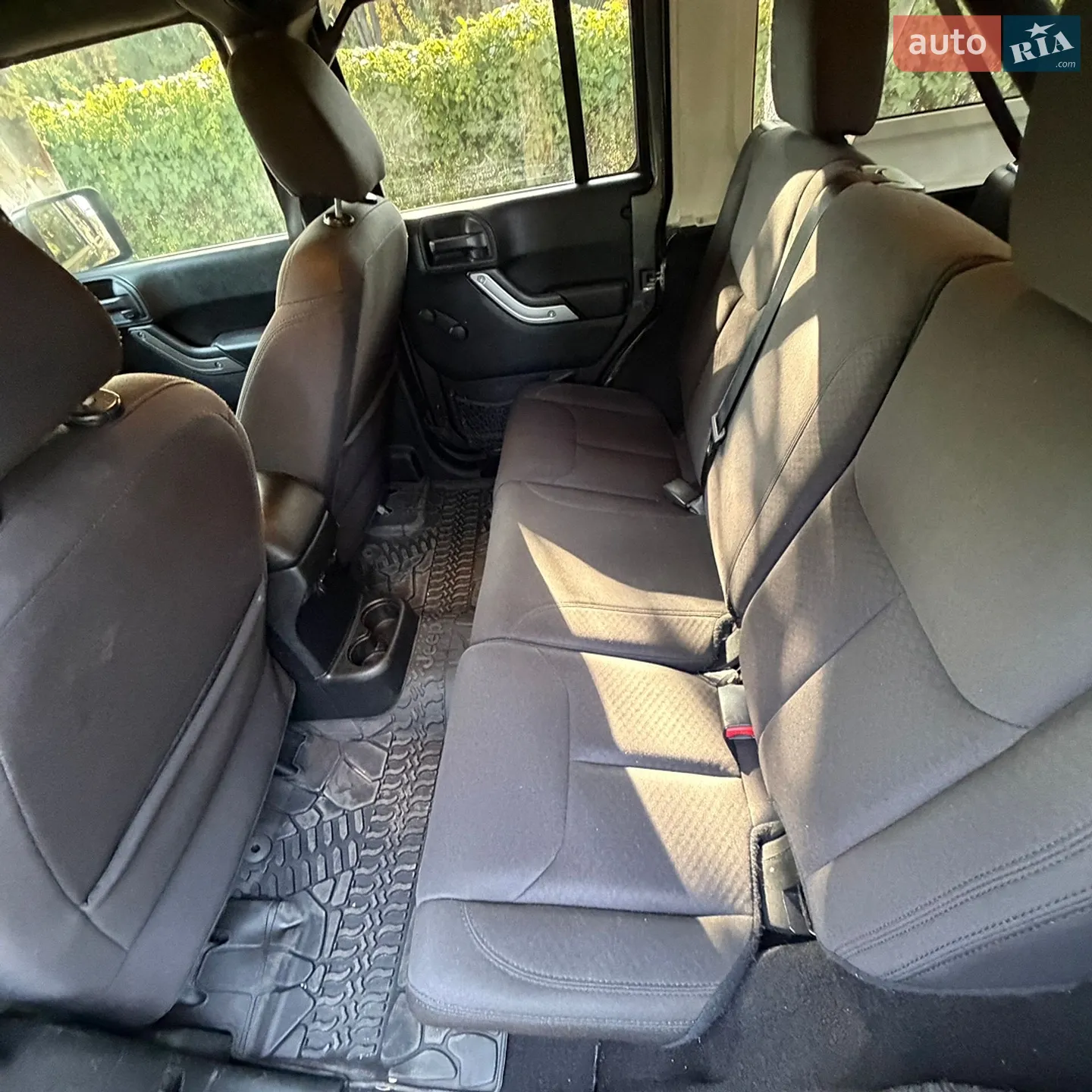 2016 Jeep Wrangler - мініатюра 30