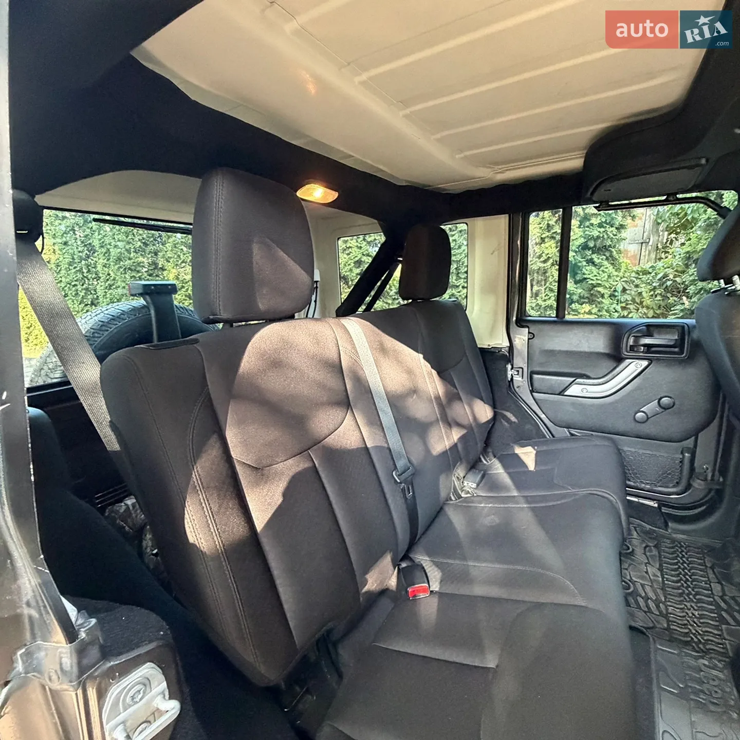 2016 Jeep Wrangler - мініатюра 43