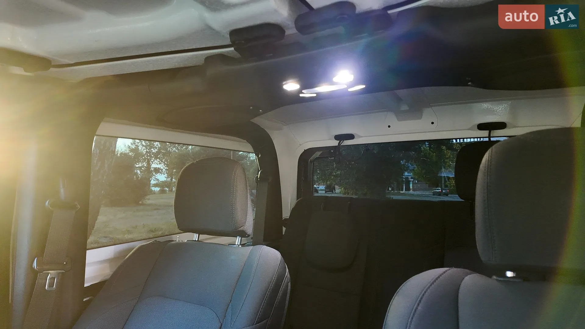 2021 Jeep Wrangler - мініатюра 13