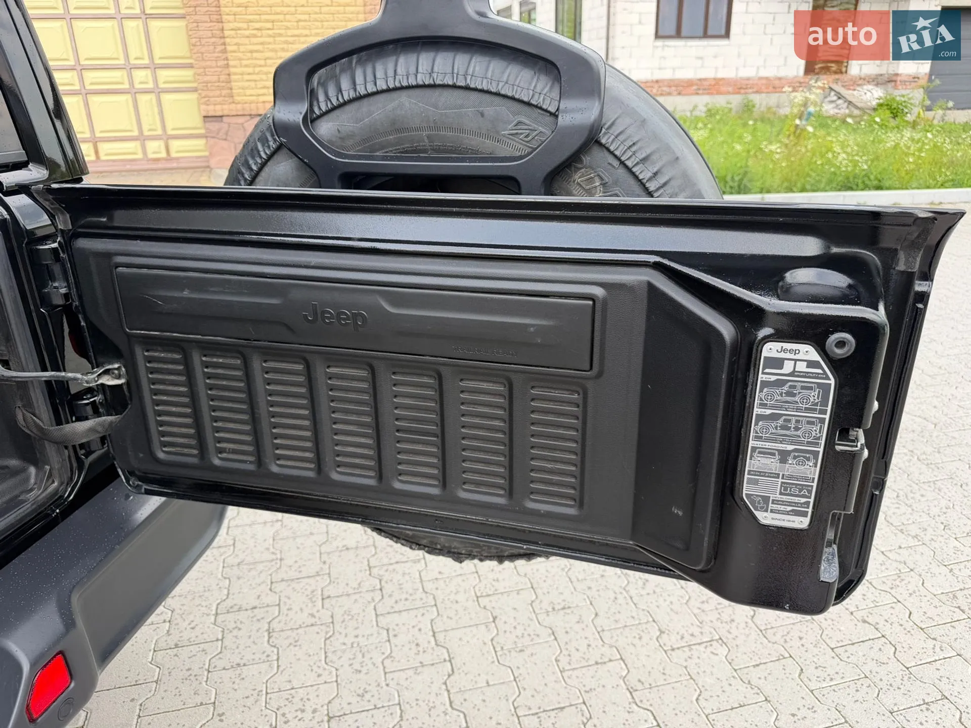 2020 Jeep Wrangler - мініатюра 25