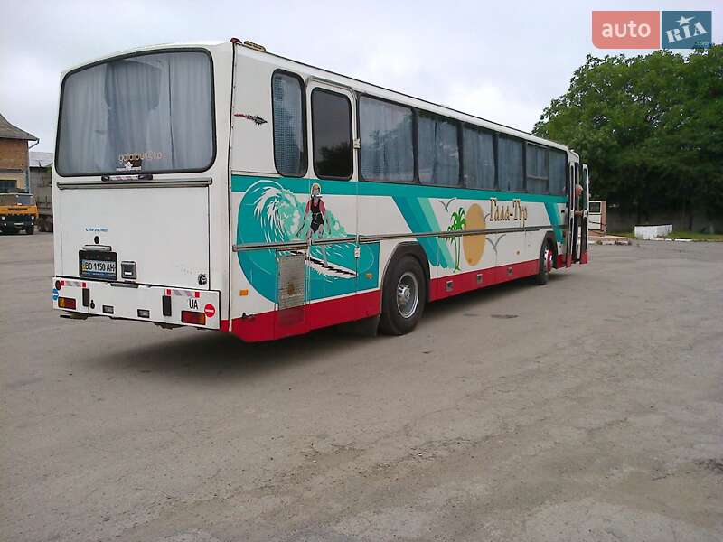 Туристический / Междугородний автобус Jelcz PR110 1988 в Чорткове