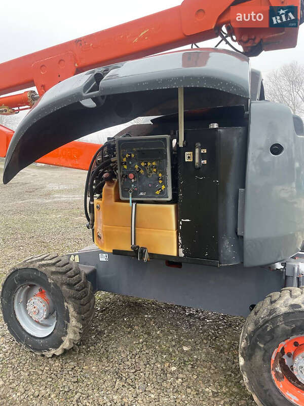 Коленчатый подьемник JLG 450 1999 в Черновцах