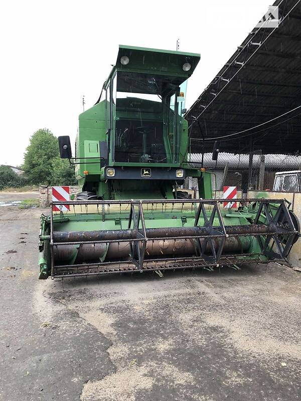 John Deere 1055