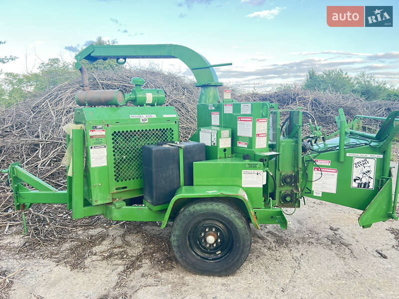 Дробильная установка, дробилка John Deere 1210G 2010 в Хмельницком