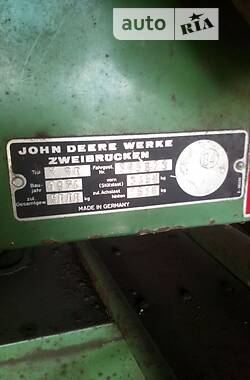 Комбайн зернозбиральний John Deere 330 1974 в Ратному