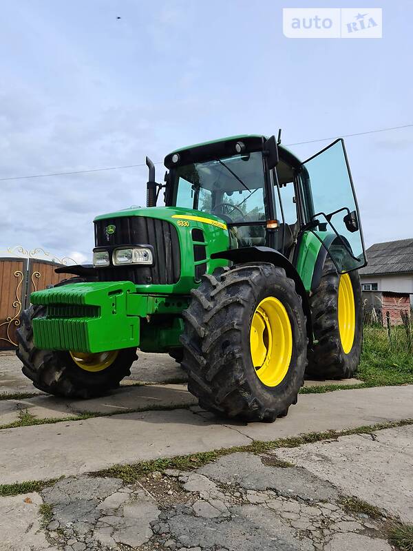 John Deere 6330