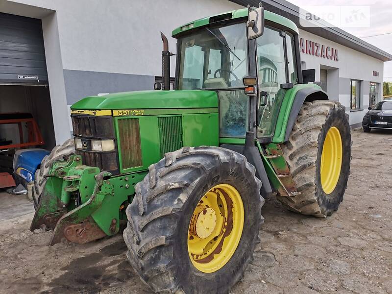 Трактор сельскохозяйственный John Deere 6910 2001 в Ровно