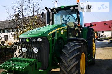 Трактор John Deere 8330 2007 в Виноградове