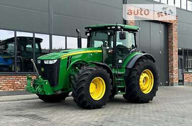 Трактор сільськогосподарський John Deere 8335 R 2013 в Житомирі