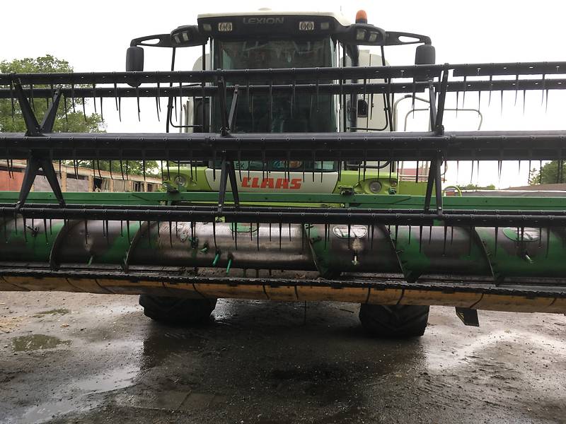 John Deere 930