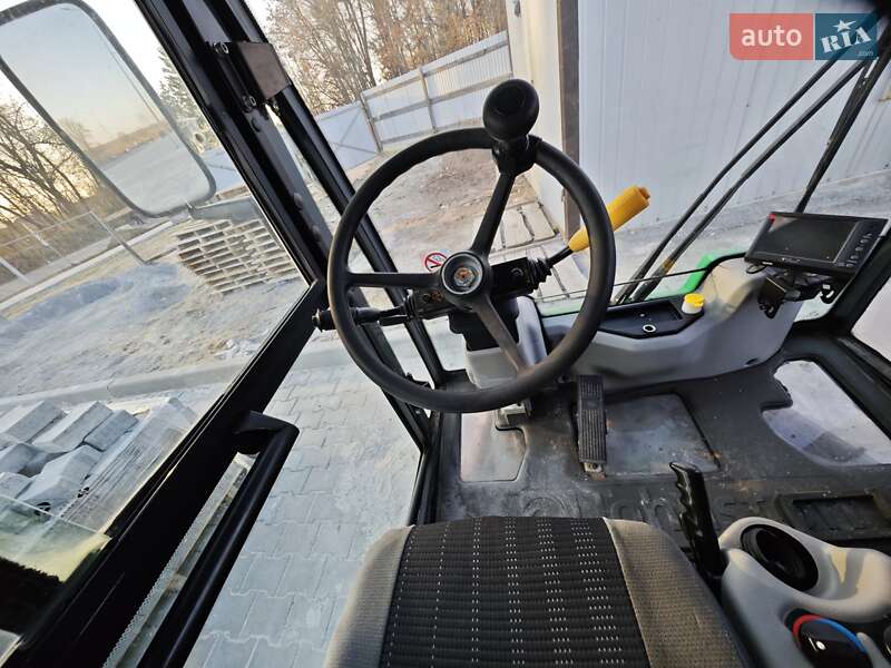 Уборочная машина Johnston Sweepers 142A101T 2010 в Ровно