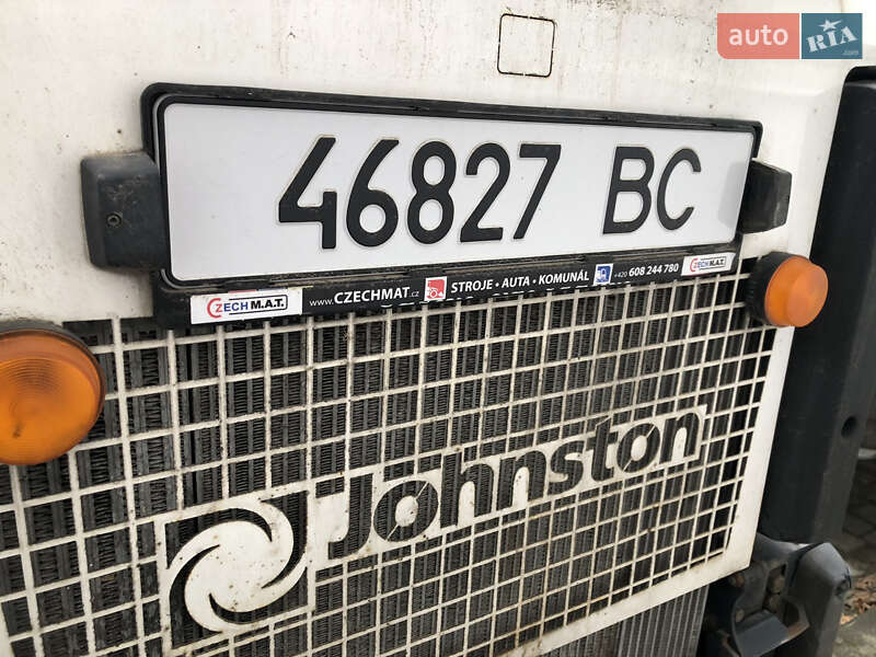 Прибиральна машина Johnston Sweepers Compact 2011 в Львові фото 5 Прибиральна машина Johnston Sweepers Compact 2011 в Львові