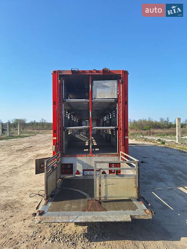 Для перевозки животных - полуприцеп Jumbo DO 240 Z3 1995 в Днепре