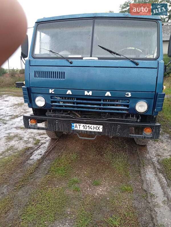 Самосвал КамАЗ 53102 1987 в Городенке