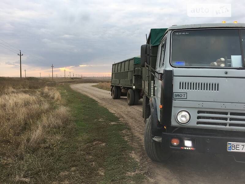 Контейнеровоз КамАЗ 53212 1995 в Николаеве