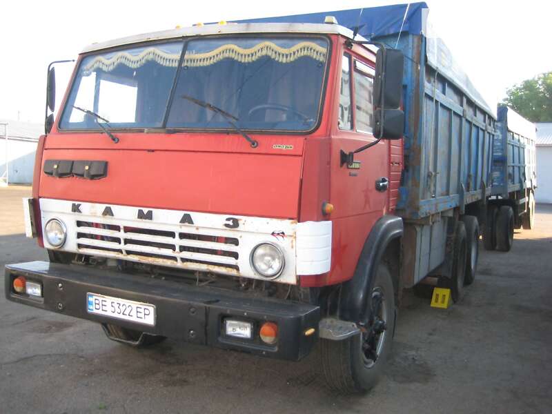 Зерновоз КамАЗ 53212 1992 в Новій Одесі