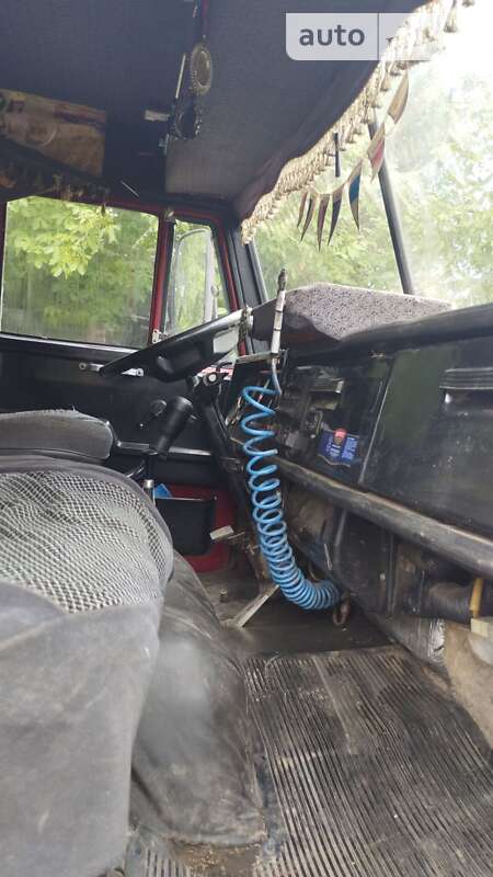 Контейнеровоз КамАЗ 53213 1984 в Шпикові