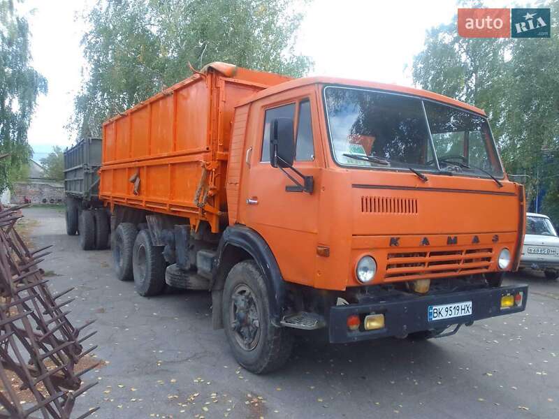 Самосвал КамАЗ 55102 1990 в Демидовке фото Самосвал КамАЗ 55102 1990 в Демидовке