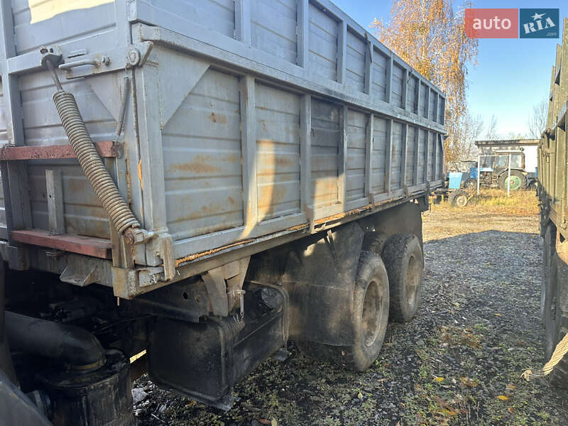 Самосвал КамАЗ 55102 1990 в Сарнах