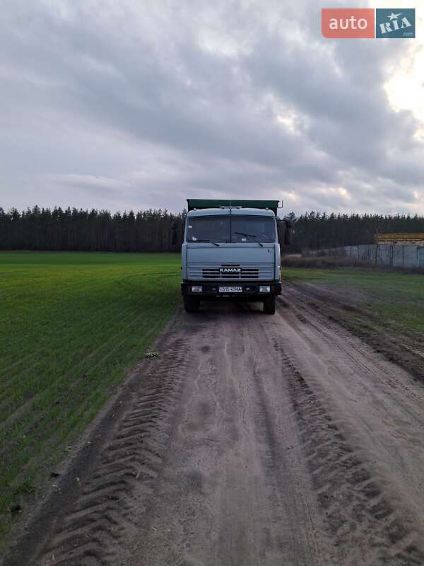 Самосвал КамАЗ 55111 1982 в Чернобае