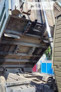 Самосвал КамАЗ 5511 1993 в Рени