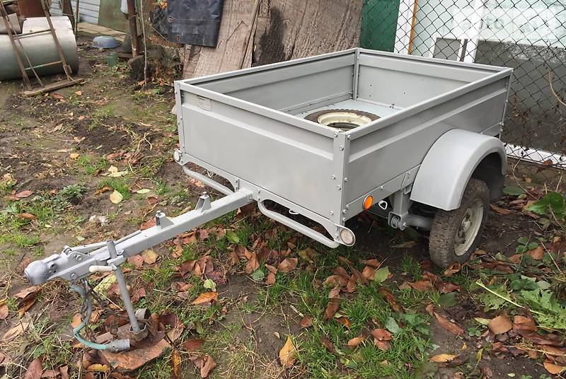 Легковой прицеп КамАЗ 8125 1991 в Львове фото Легковой прицеп КамАЗ 8125 1991 в Львове