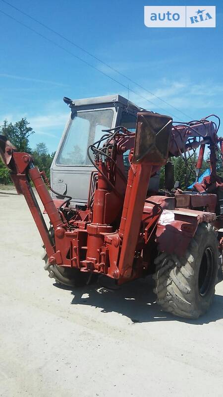 Экскаватор погрузчик Карпатец ПЭА-1.0 1995 в Ивано-Франковске