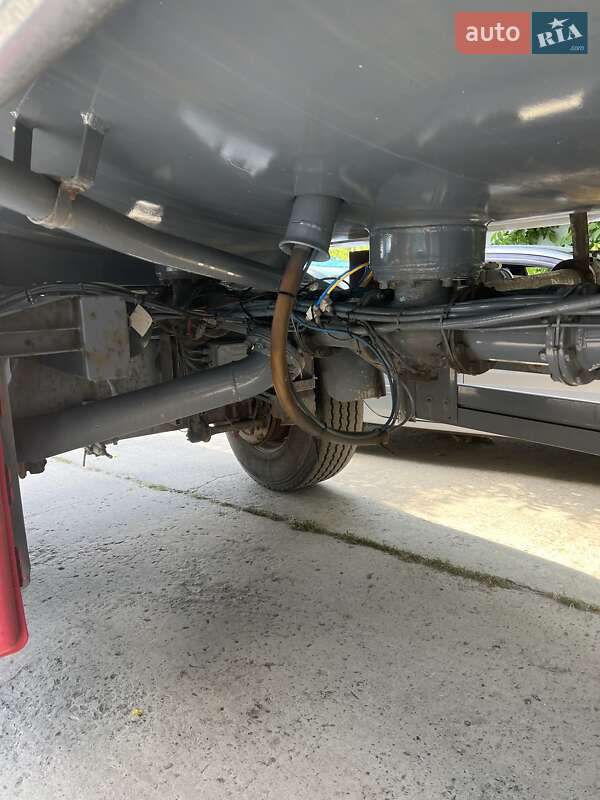 Цистерна полуприцеп Kassbohrer AWB 2009 в Киеве