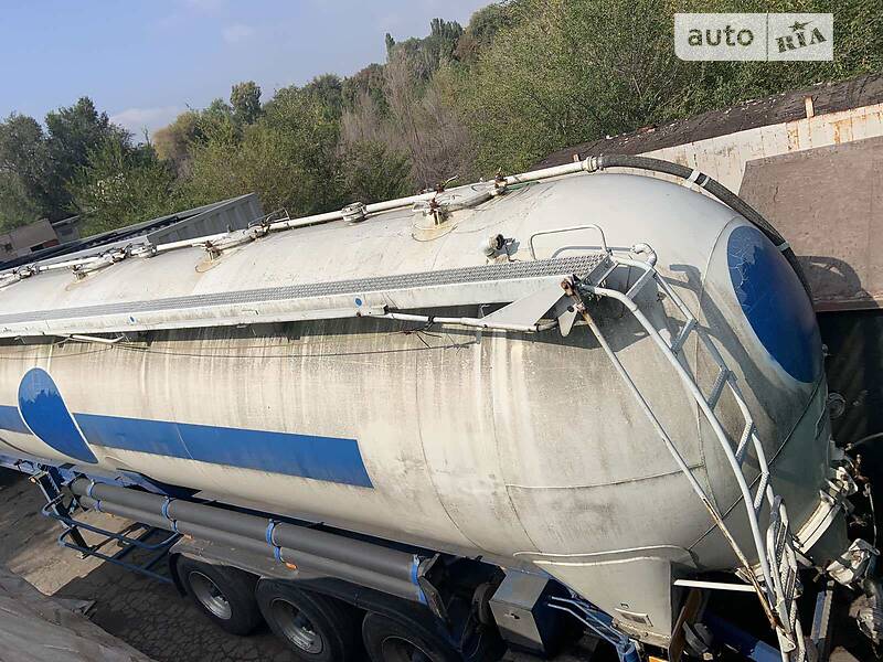 Цистерна Kassbohrer AWB 1998 в Запорожье фото Цистерна Kassbohrer AWB 1998 в Запорожье