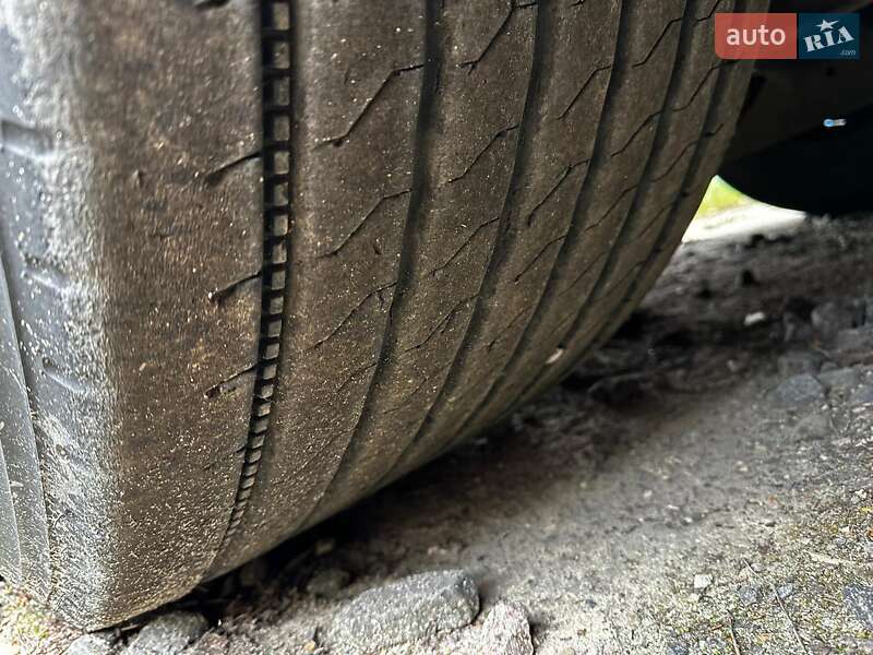 Тентованный борт (штора) - полуприцеп Kassbohrer Maxima 2012 в Луцке