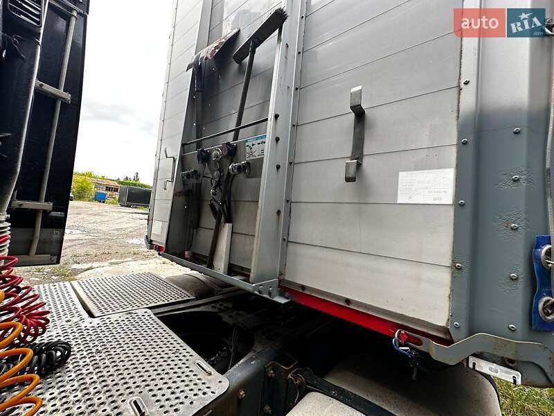 Тентованный борт (штора) - полуприцеп Kassbohrer Maxima 2012 в Луцке