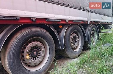 Бортовой полуприцеп Kassbohrer Maxima 2011 в Львове