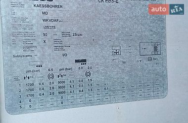 Бортовой полуприцеп Kassbohrer Maxima 2011 в Львове