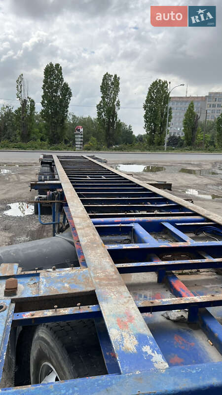 Контейнеровоз Kassbohrer SB 1993 в Одесі