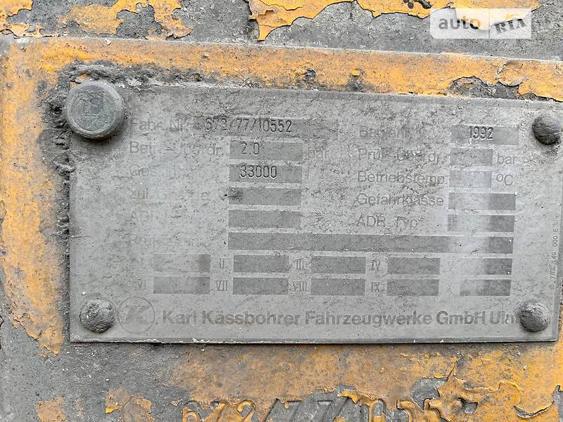 Цистерна полуприцеп Kassbohrer SSL 1993 в Киеве