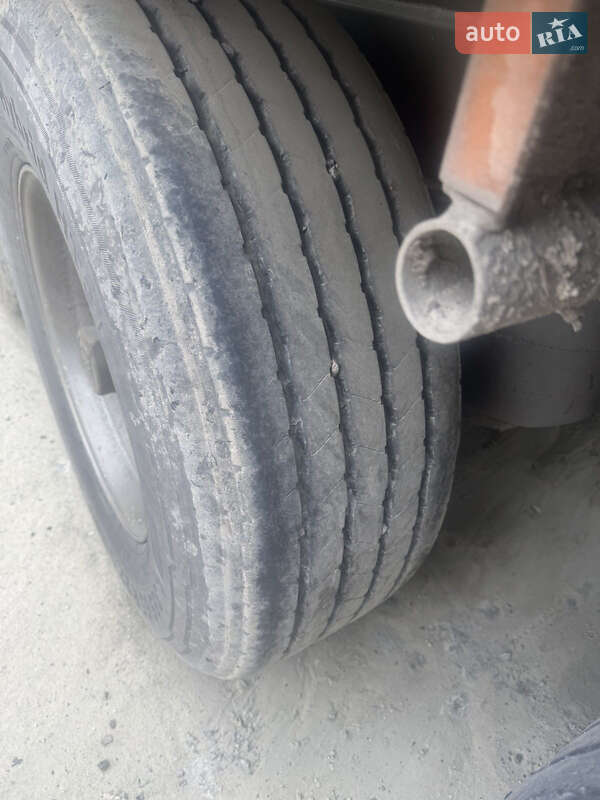 Цементовоз Kassbohrer SSL 1993 в Каменке-Бугской