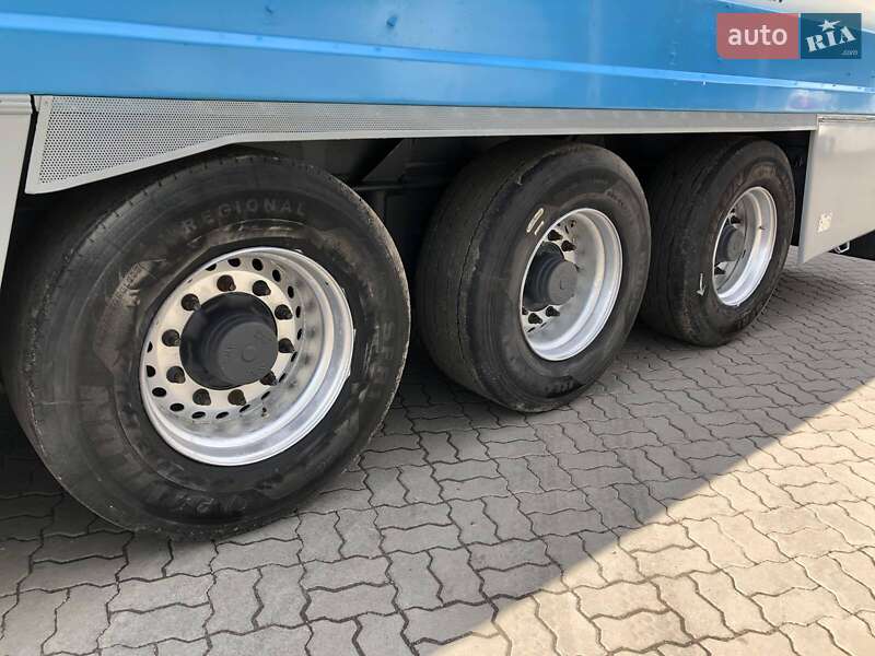 Цистерна полуприцеп Kassbohrer STB 1999 в Калуше
