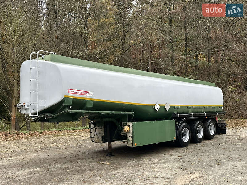 Цистерна полуприцеп Kassbohrer STB 1996 в Хусте фото 5 Цистерна полуприцеп Kassbohrer STB 1996 в Хусте