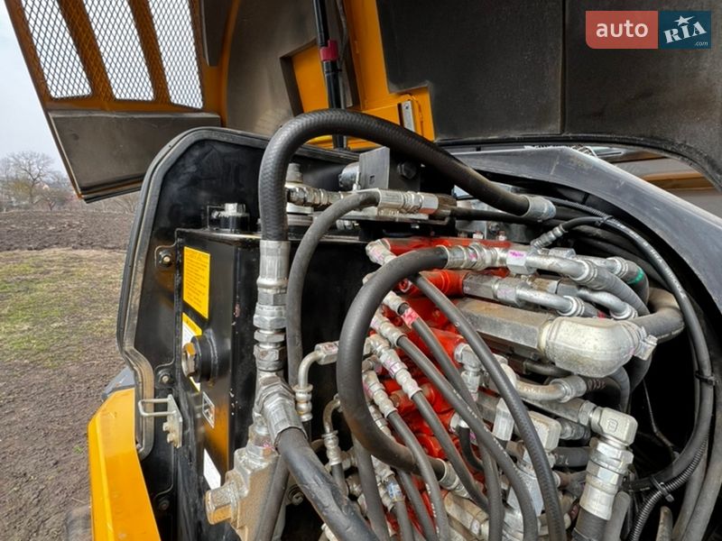 Міні-екскаватор Kato HD 2018 в Тернополі фото 25 Міні-екскаватор Kato HD 2018 в Тернополі