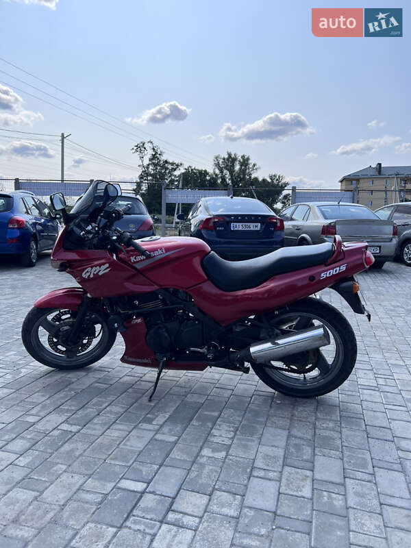 Kavaki Motor KV 2000