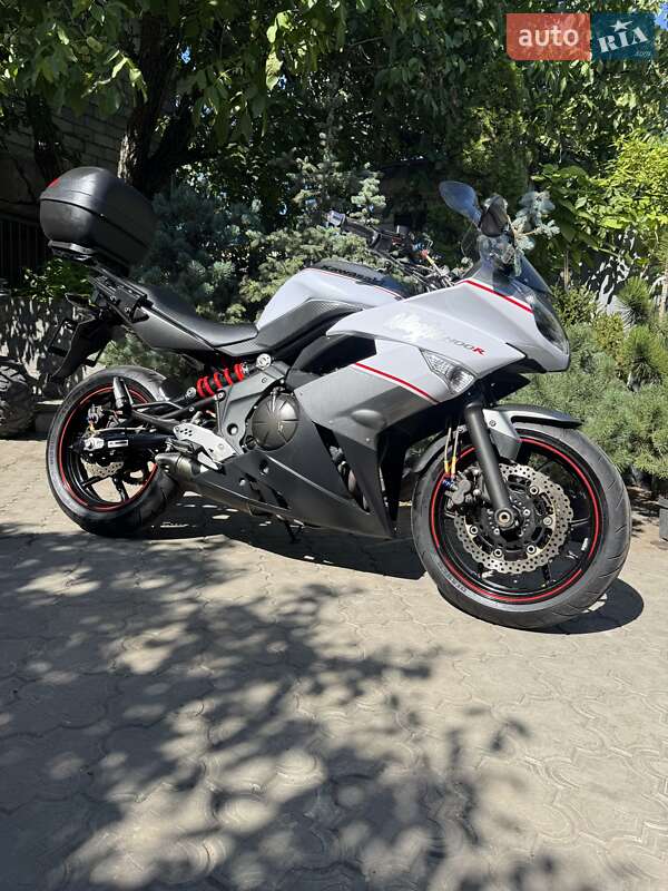 Спортбайк Kawasaki 400 2013 в Дніпрі