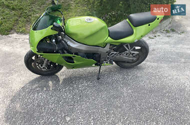 Мотоцикл Спорт-туризм Kawasaki 750 2004 в Золочеве